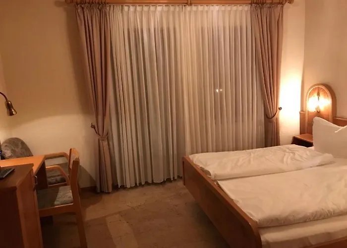 Linde Stammhaus بيت ضيافة